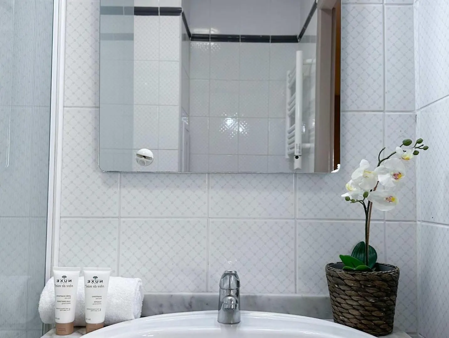 Perfect Studio In Louvre Area Paris France